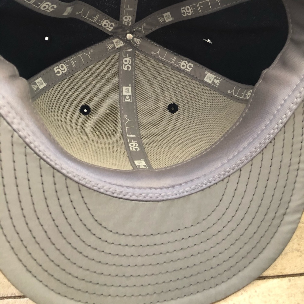 LA Rams fitted hat - Picture 4 of 7